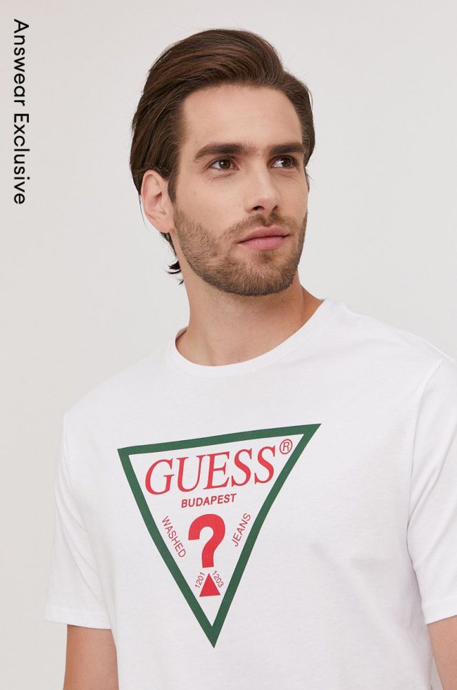Футболка Guess чоловіча колір білий з принтом (1426945)