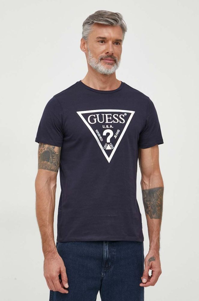 Бавовняна футболка Guess чоловічий колір синій з принтом (3610979)